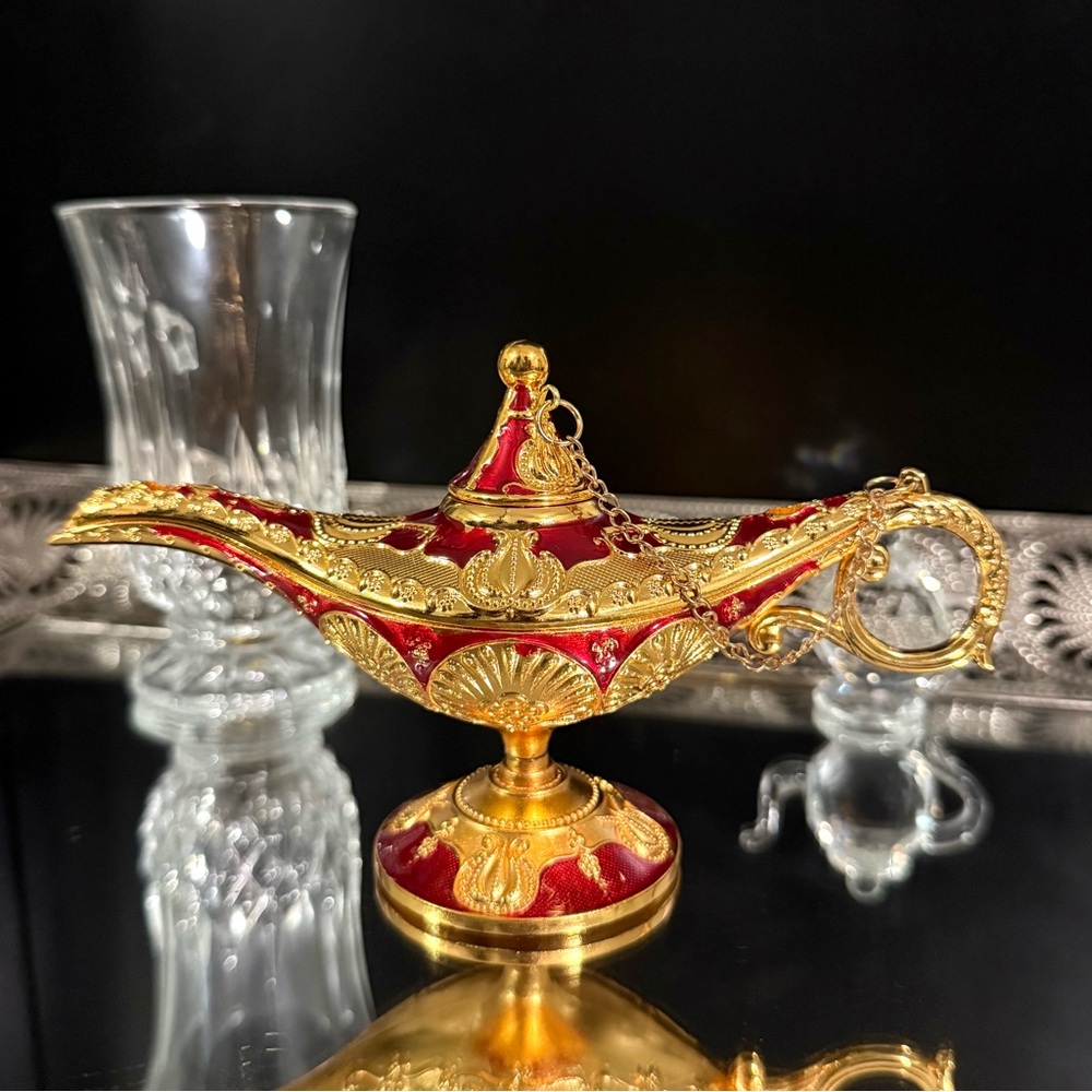 Decorative Red and Gold Genie Lamp